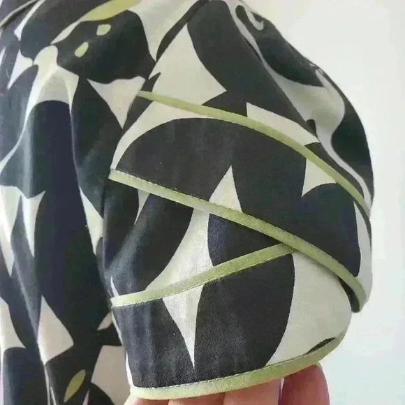 VEX  COLLECTION short sleeve leafy jacket or blouse size 40 (Large) - Picture 10 of 10